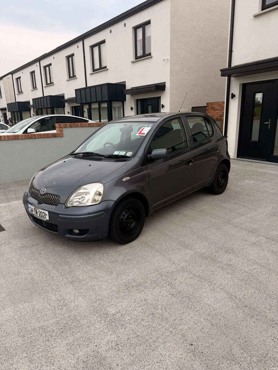 Toyota Yaris - Image 3