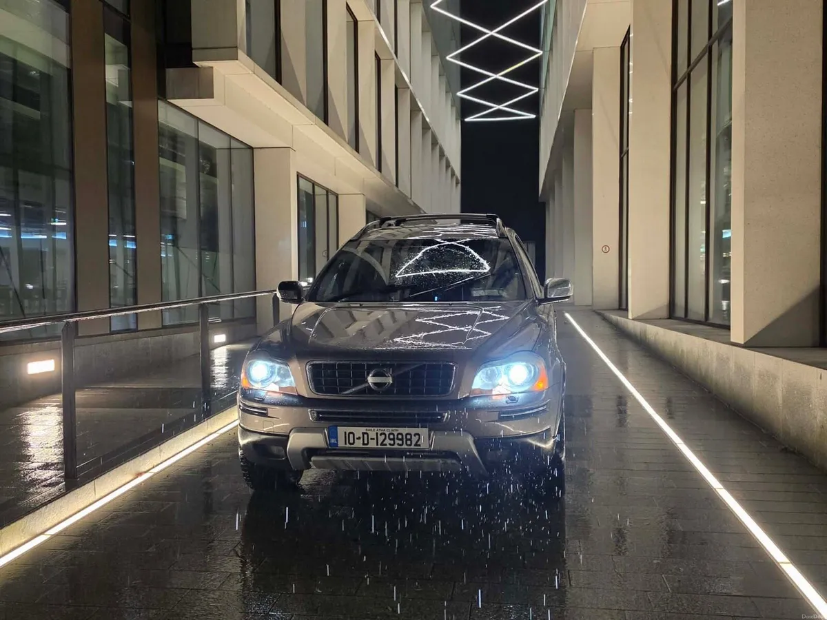 Volvo xc90 - Image 2
