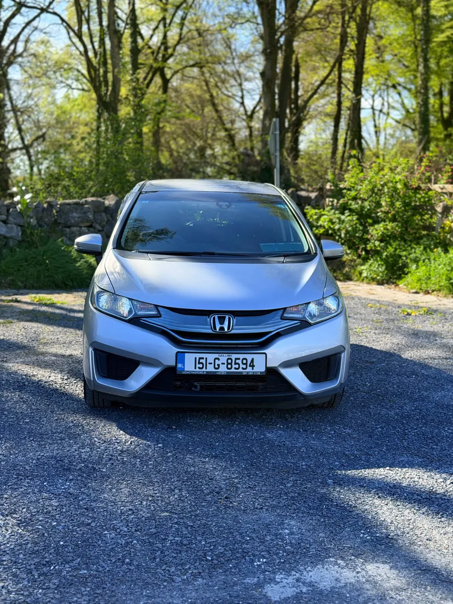 HONDA FIT HYBRID 2015 - Image 2
