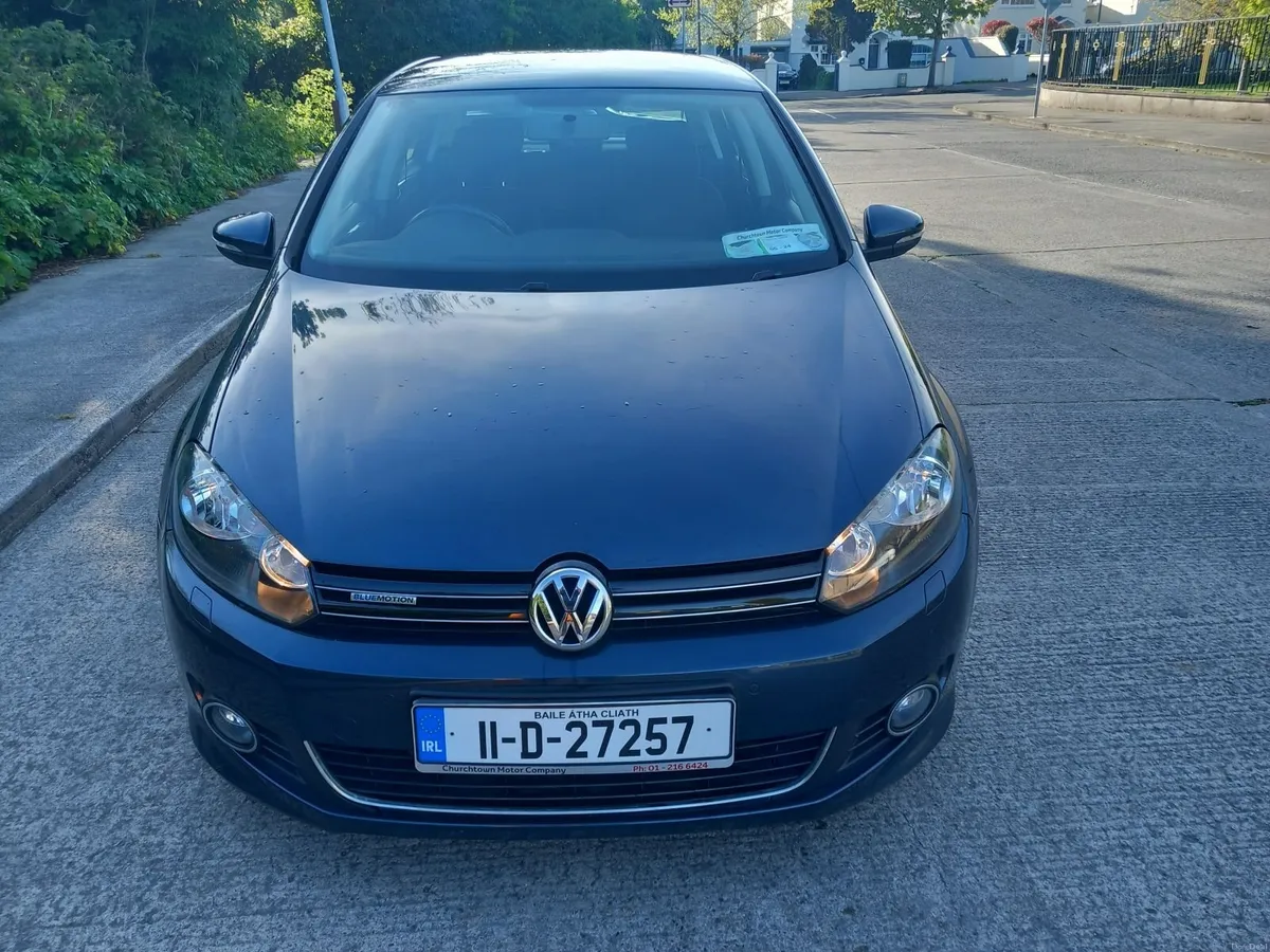Volkswagen Golf 2011 - Image 2