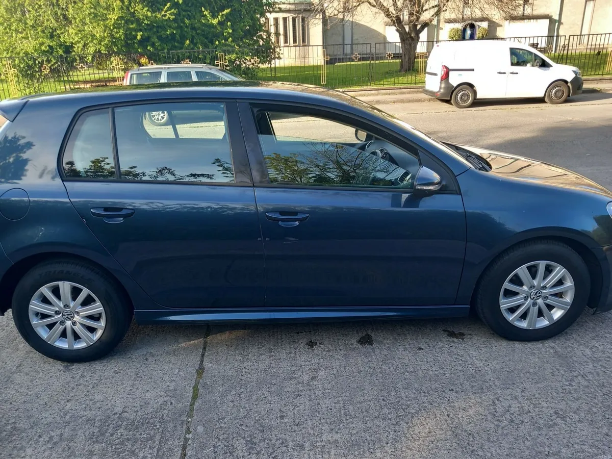 Volkswagen Golf 2011 - Image 4