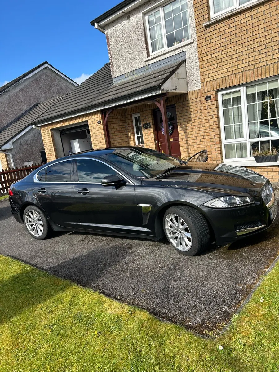 Jaguar XF - Image 6