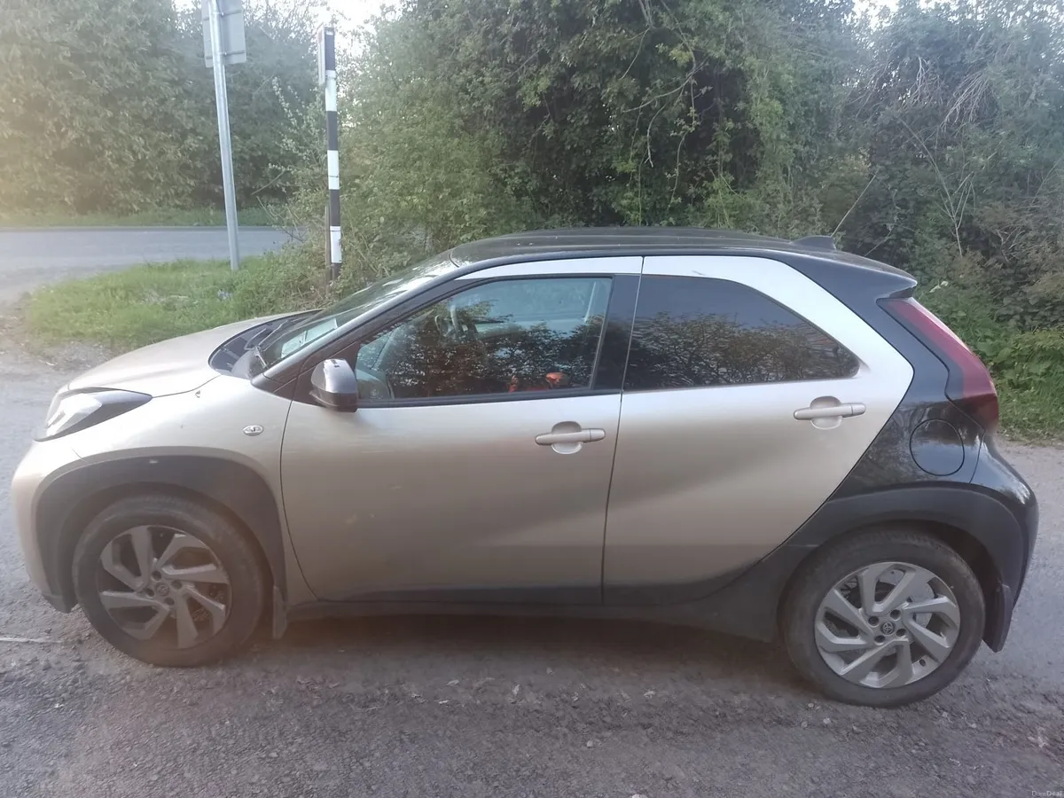 Toyota Aygo  X  2022 Automatic - low mileage, - Image 4
