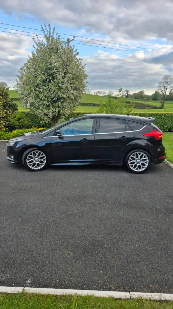 Ford Focus ST Line 1.5 TDCI - Image 2