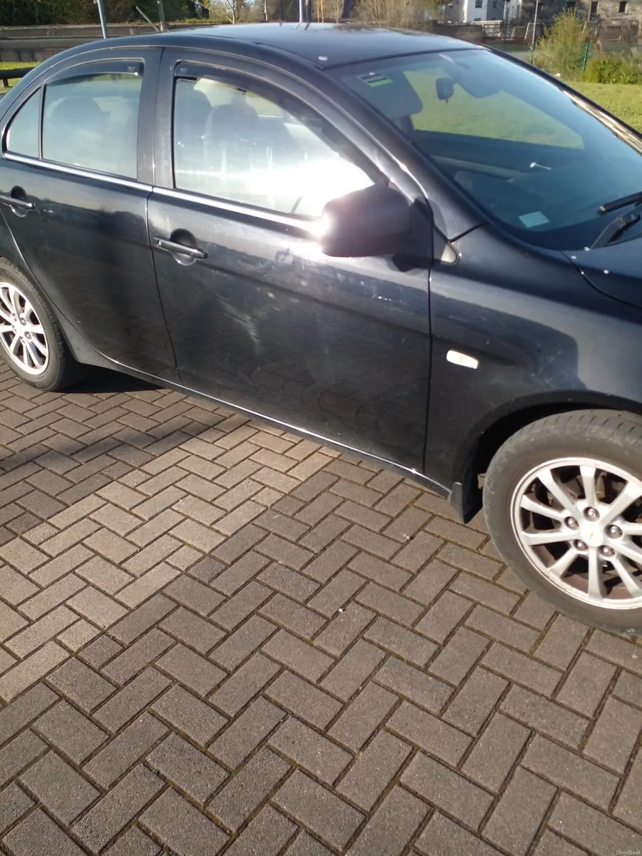 Mitsubishi Lancer 2013 - Image 2