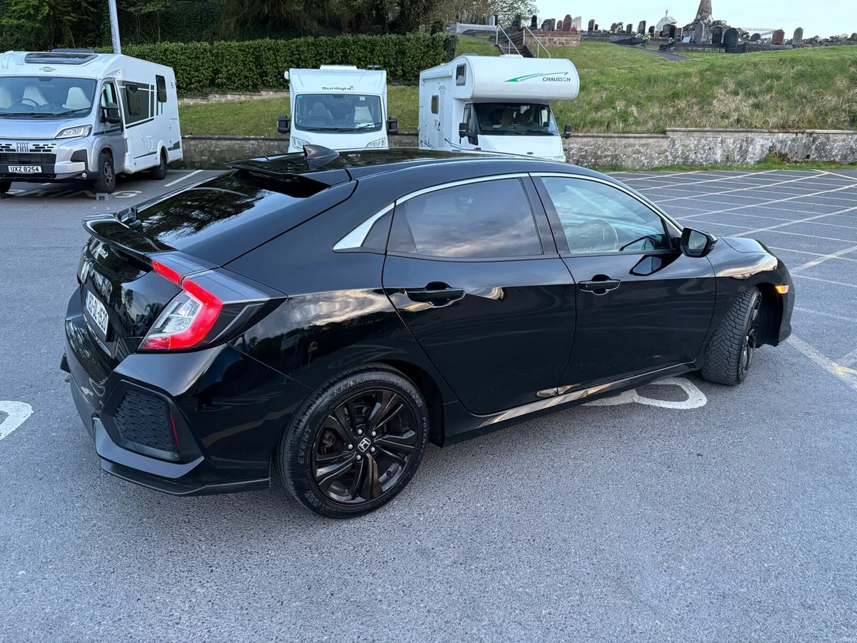 Honda civic - Image 3