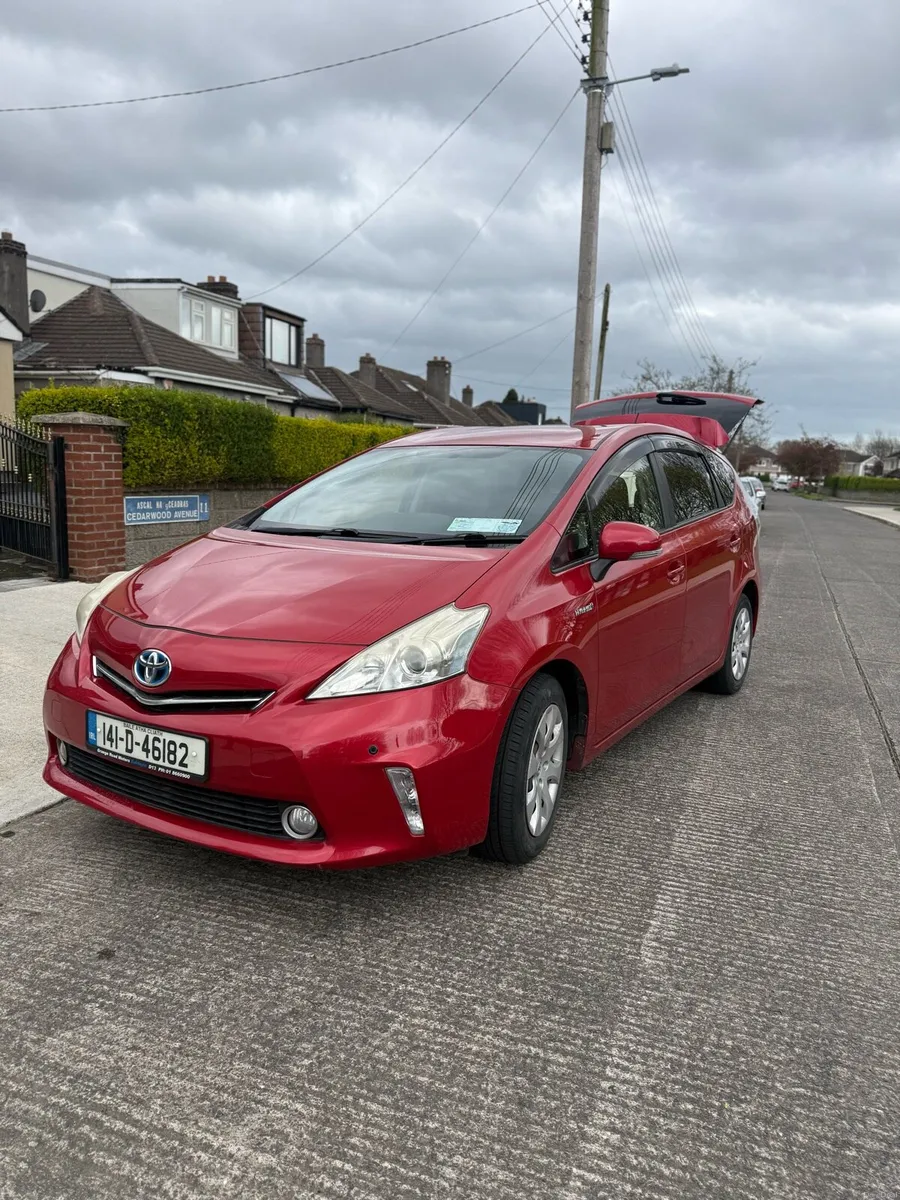 Toyota Prius  5 seats Automatic Hybrid Fresh NCT - Image 1