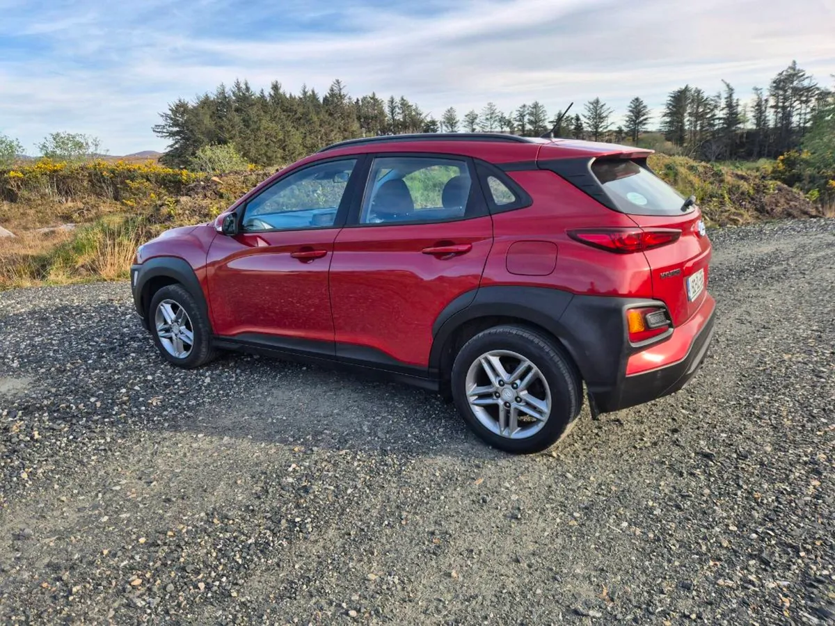 2019 hyundai kona - Image 4
