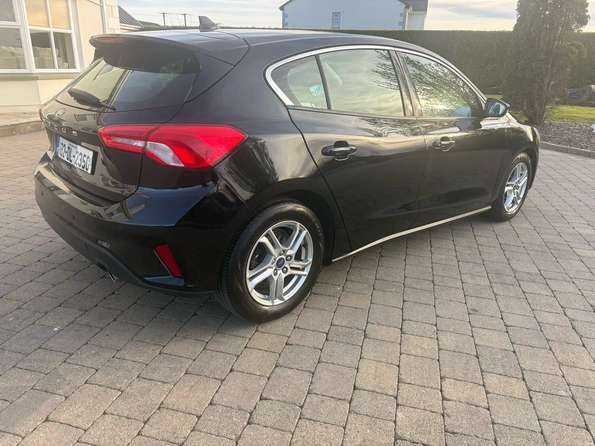 FORD FOCUS 1.5 tdci ZETEC (new model) - Image 2