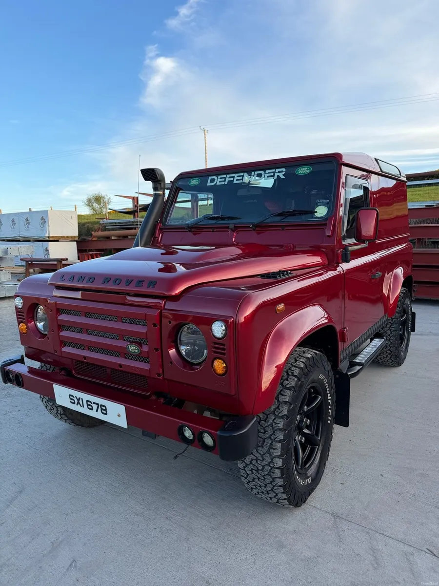 2012 Landrover Defender 90 - Image 4