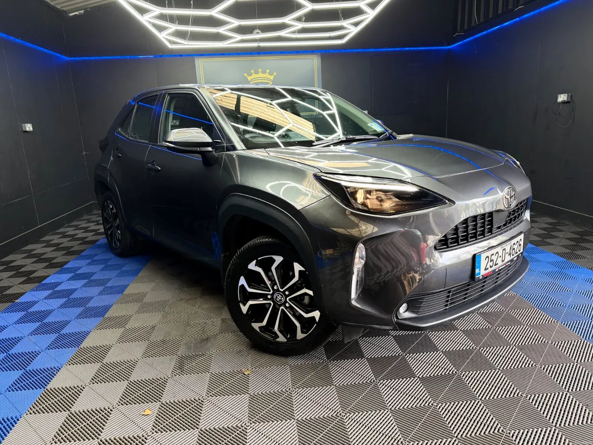 Toyota Yaris Cross 1.5 petrol-hybrid,Automatic - Image 1