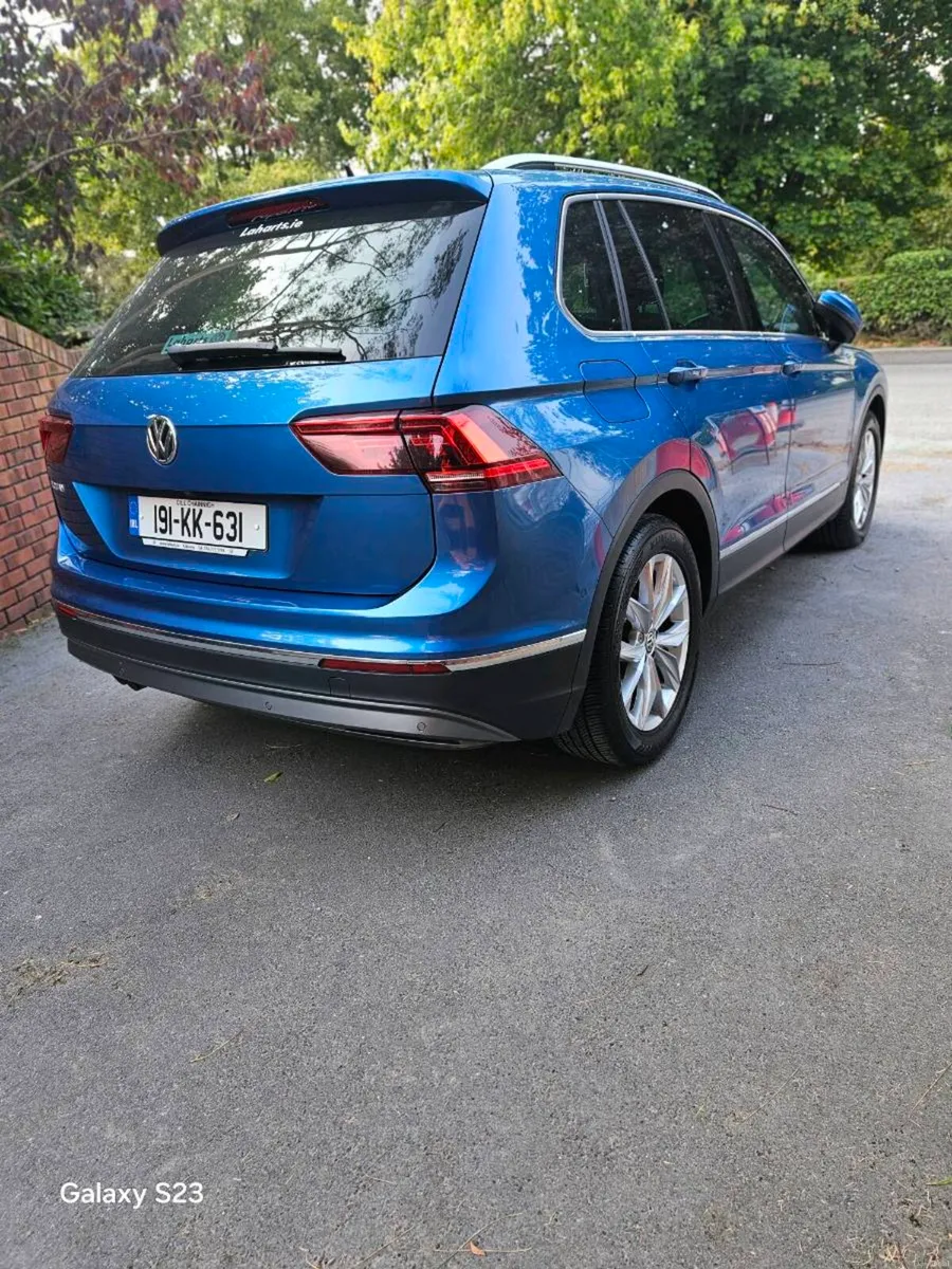 Volkswagen Tiguan SUV 2.0TDI Blue Automatic - Image 3