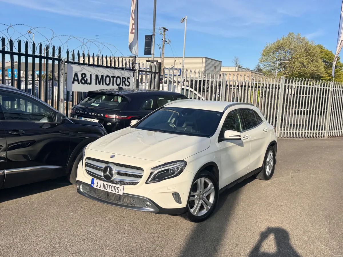 15 MERCEDES GLA 1.6 AUTOMATIC - Image 1