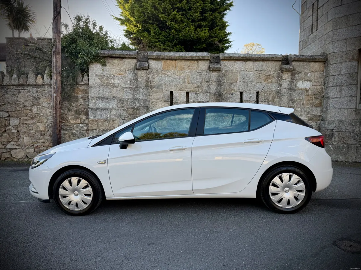 Opel Astra 2019 | 1.0 Petrol 5dr | Only 58,000 km. - Image 3