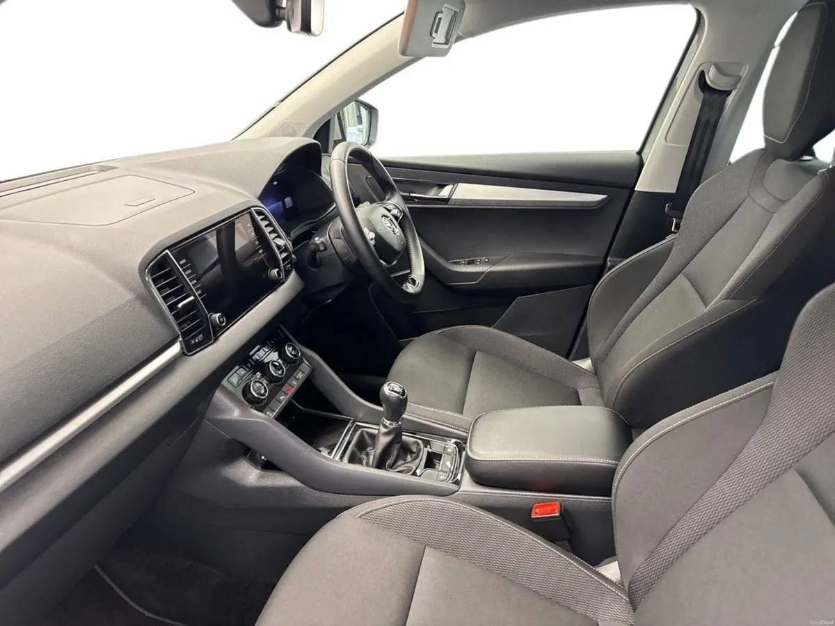 Skoda Karoq 2.0TDI AMB *ONW OWNER* €105 PER WEEK - Image 3