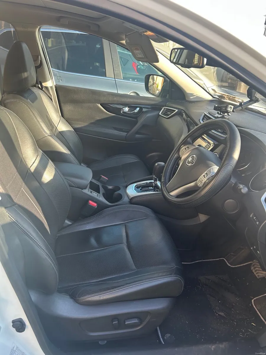 Nissan Qashqai 2016 SV Automatic LOW MILEAGE - Image 5