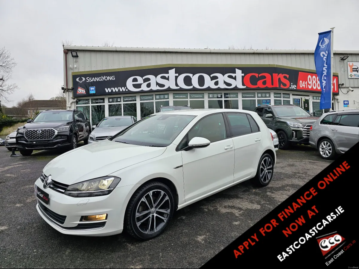 Volkswagen Golf 1.4 TSI SPECIAL TAN LEATHER SEATS - Image 1