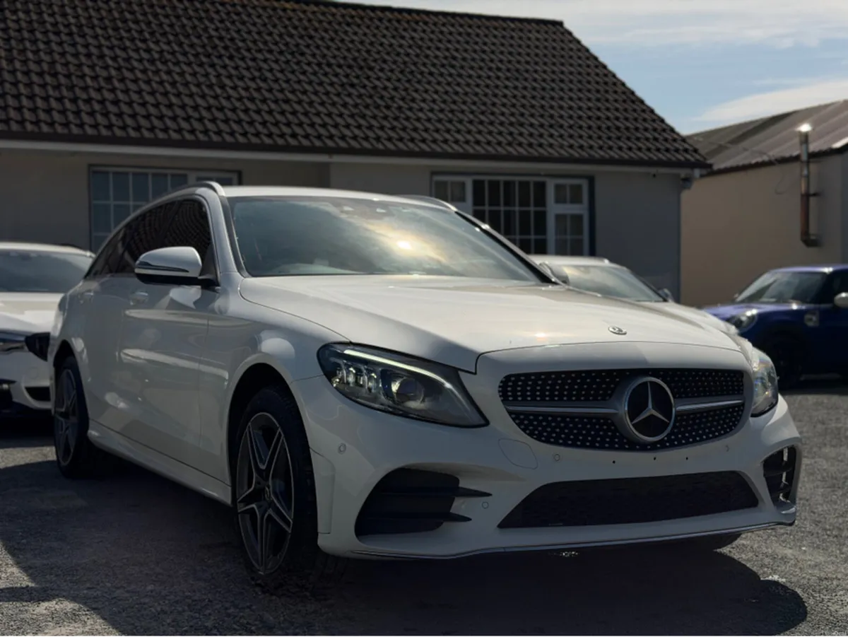 Mercedes-Benz C-Class C220D AMG PLUS LAUREUS EDITI - Image 4