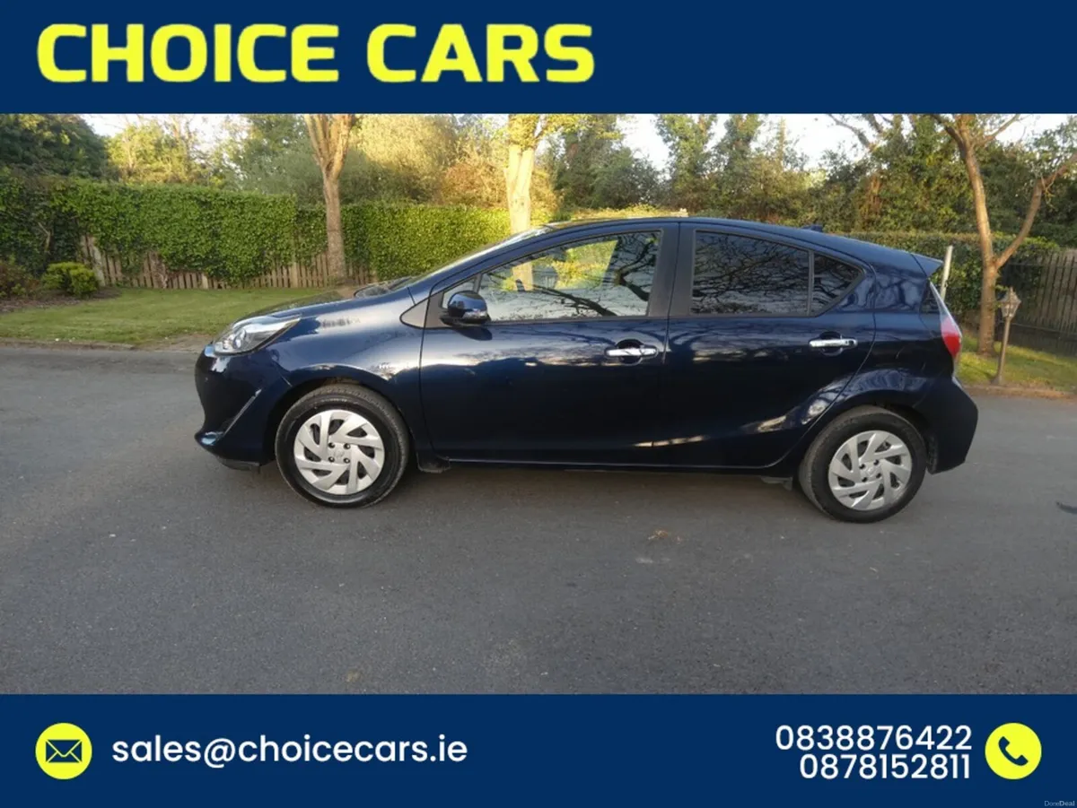 Toyota Aqua 1.5 AUTO HYBRID KEYLESS GO - Image 3