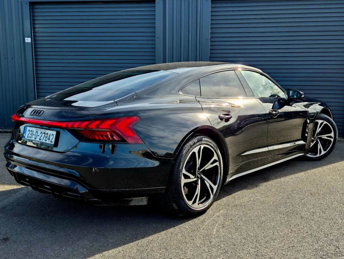 Audi e-tron GT quattro GT QUATTRO 470BHP - Image 4