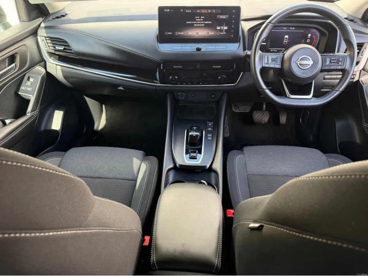 Nissan Qashqai Hybrid Auto SV PREMIUM - Image 3