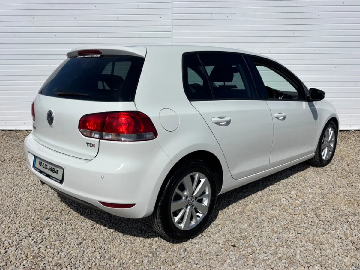 Volkswagen Golf 1.6 TDI MATCH 105PS 5DR - Image 3