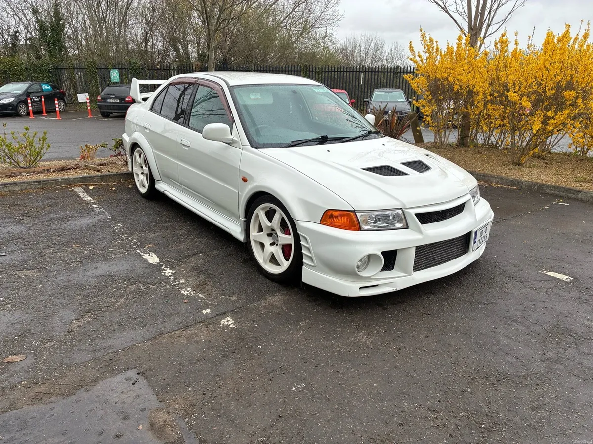Mitsubishi Lancer Evo - Image 1
