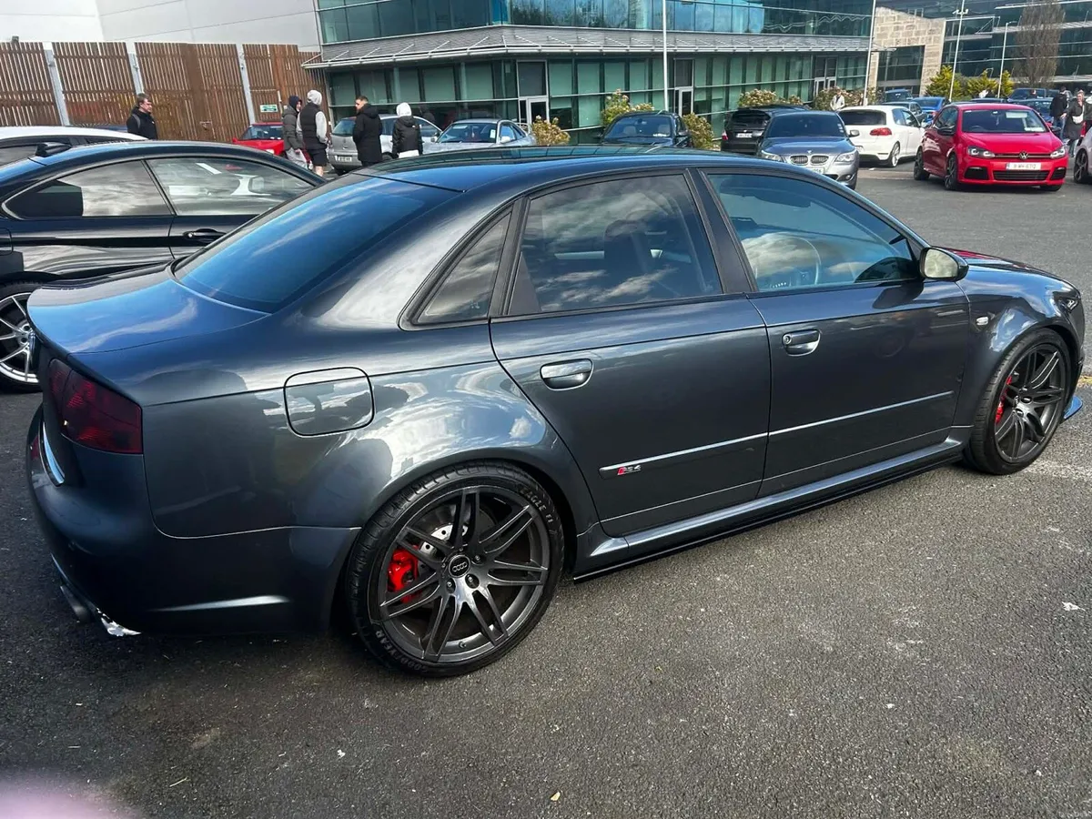 Audi RS4 2007 - Image 2