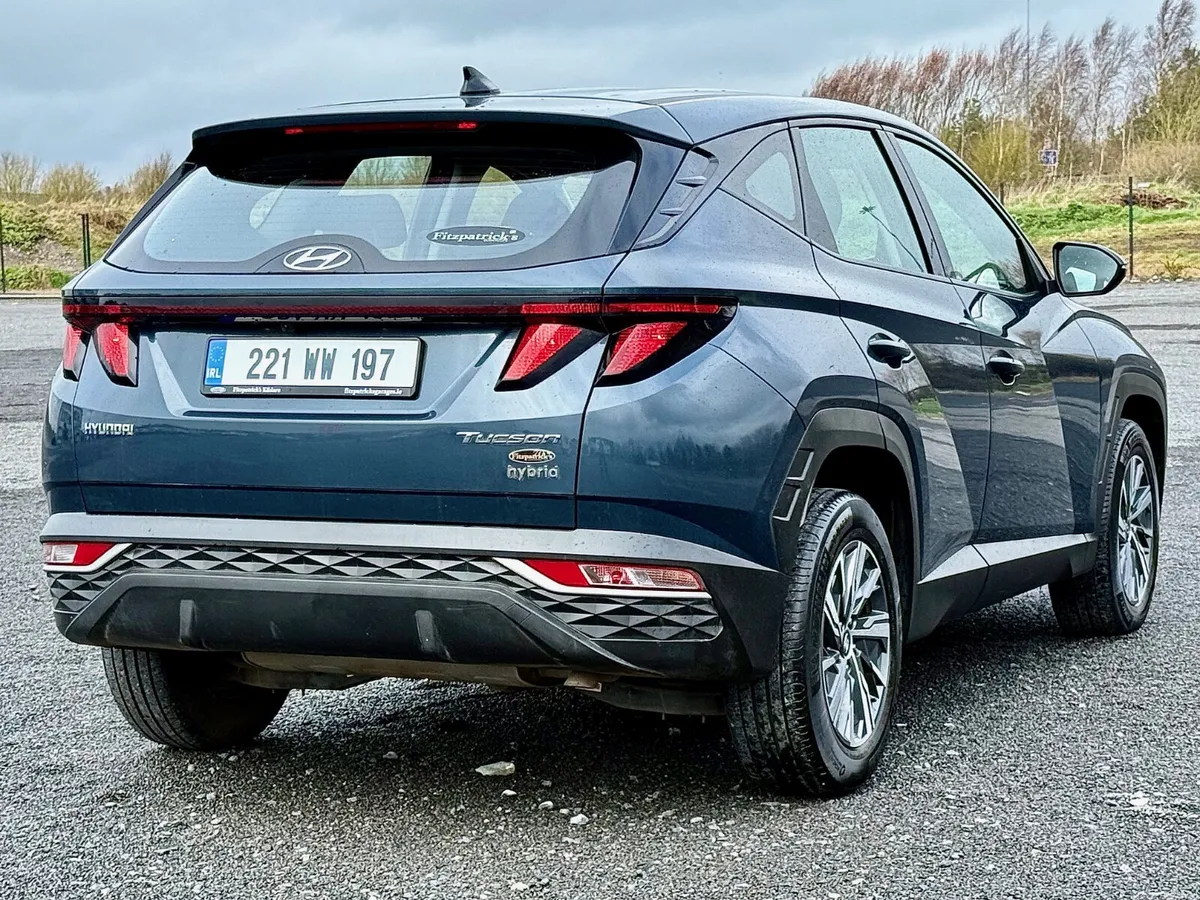 235 BHP Hybrid with Full service record - Image 4