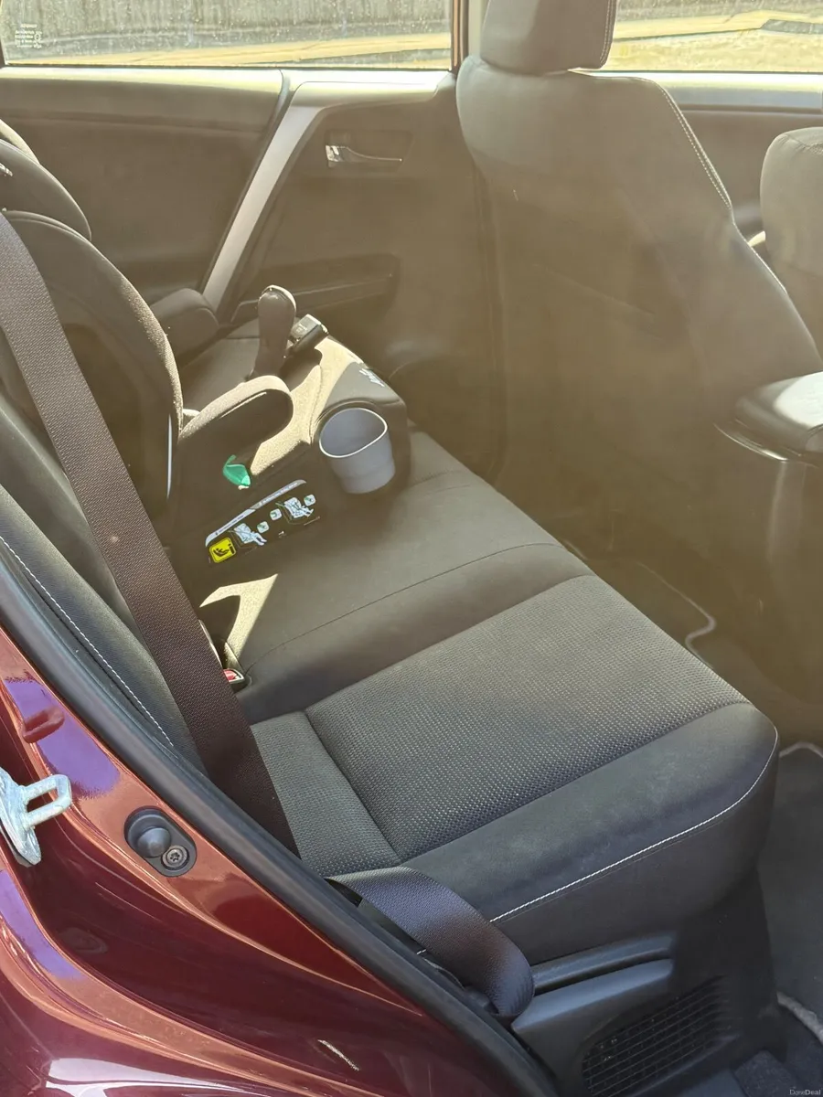 Toyota RAV4 2017 - Image 3