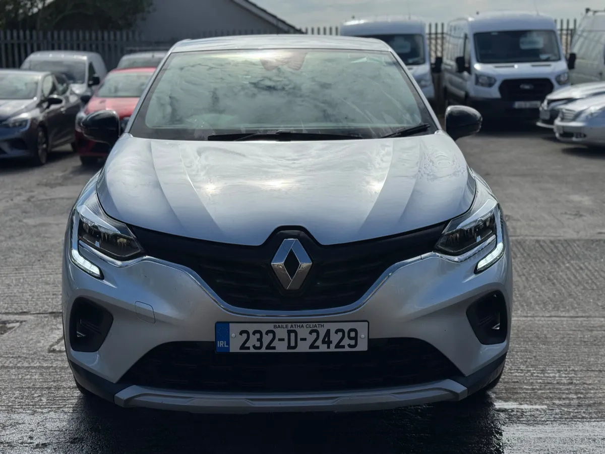 RENAULT CAPTUR AUTOMATIC 2023 - Image 2