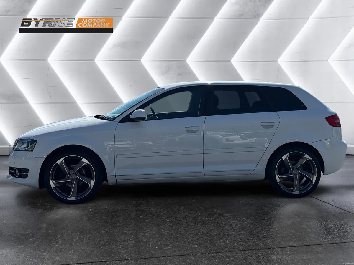 AUDI A3 1.4 TFSI AUTO 2013 - Image 2