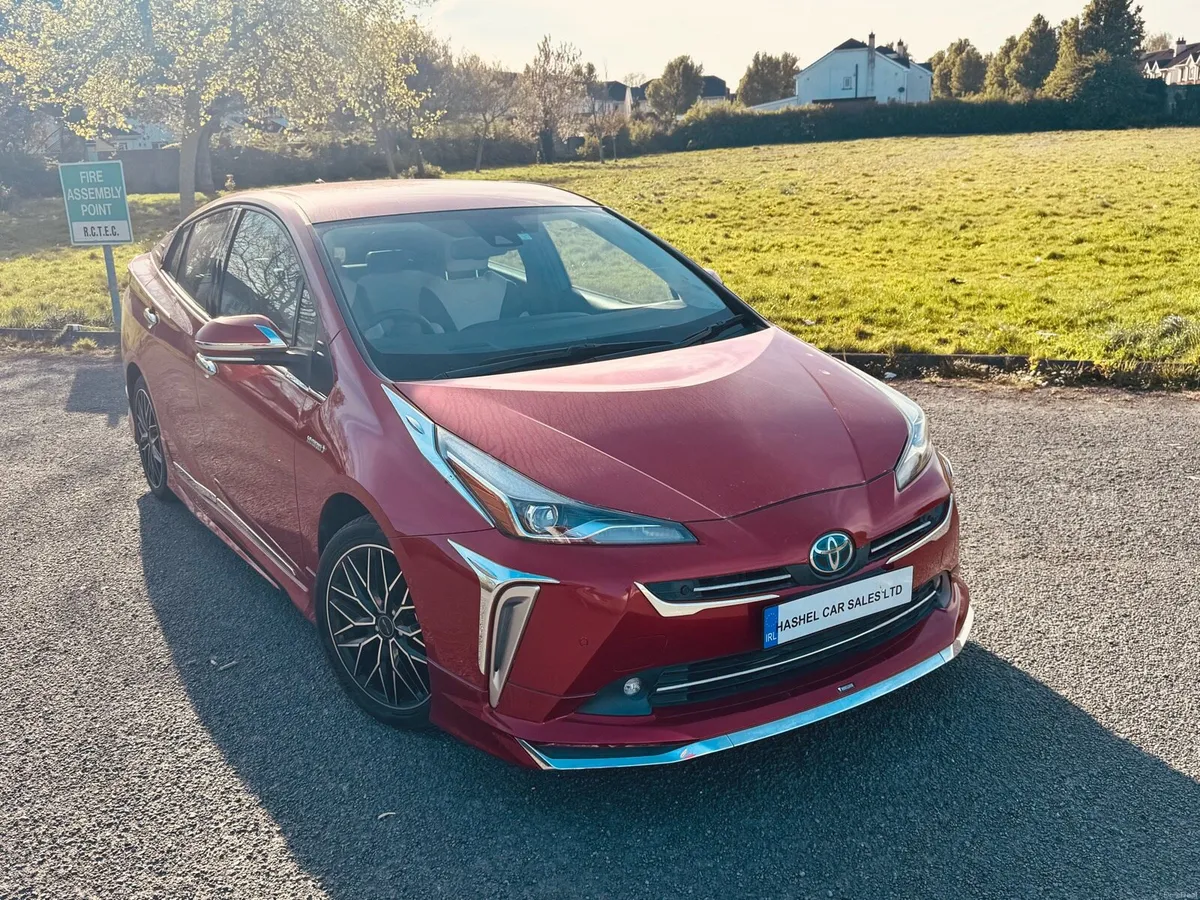 2019 Toyota Prius Tesla Style Screen 59k km Superb - Image 3