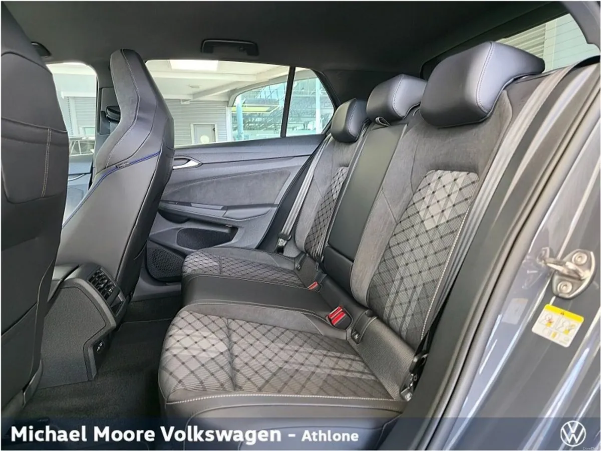 Volkswagen Golf GOLF R-LINE 2.0 TDI 150BHP DSG - Image 6