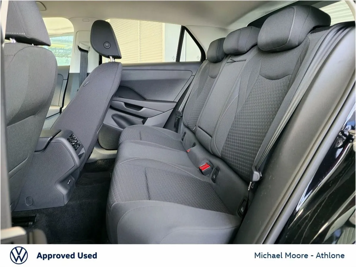 Volkswagen T-Roc LIFE 1.5TSI 116BHP MHEV - Image 6