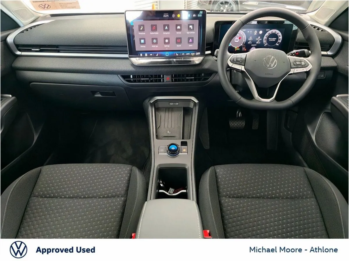 Volkswagen T-Roc LIFE 1.5TSI 116BHP MHEV - Image 2