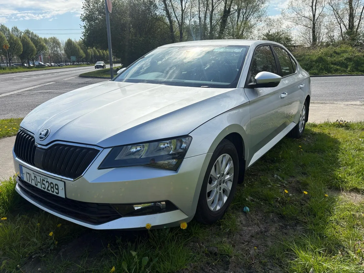 2017 Skoda superb auto - Image 4