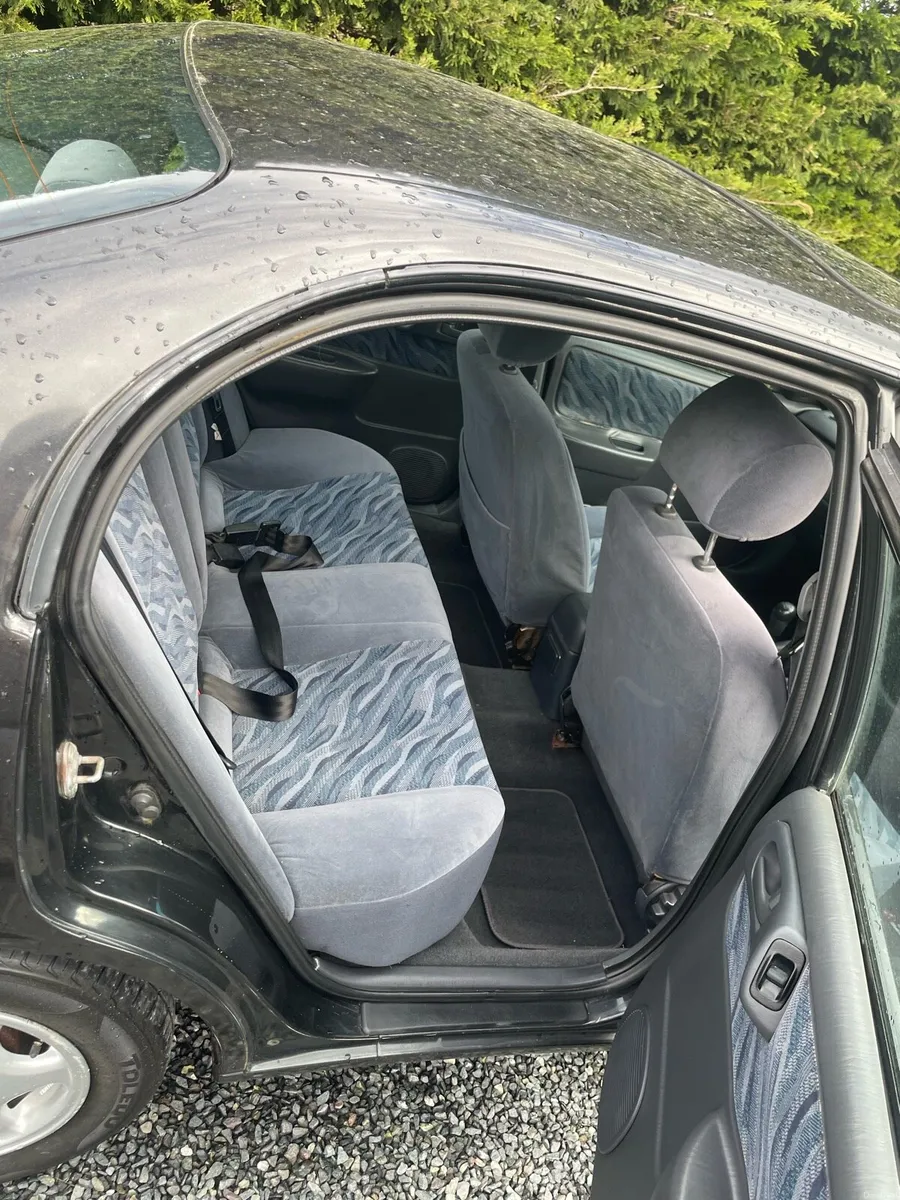 Toyota Carina - Image 4