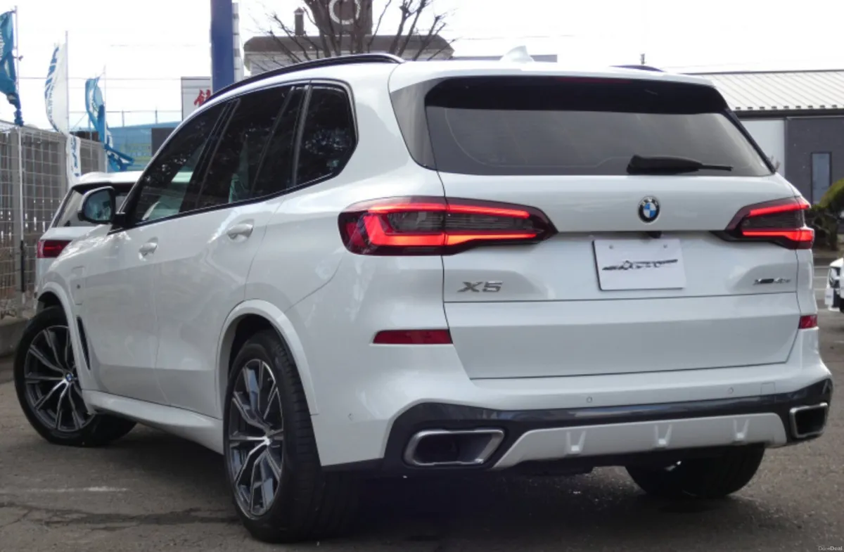 2020 BMW X5 xDrive45e M Sport Plus | High Spec - Image 4