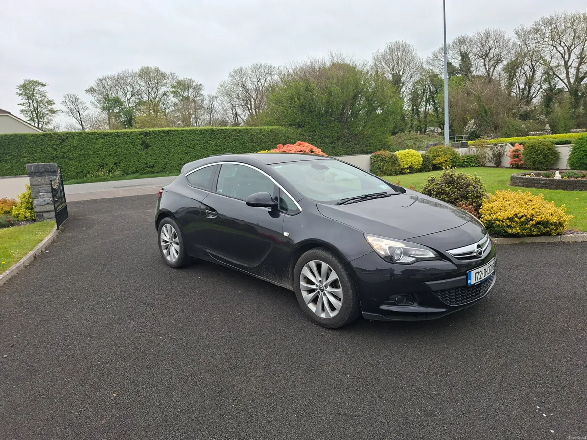 Opel Astra 2017 - Image 1