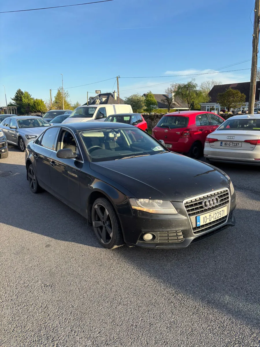 Audi A4 2010 - Image 1
