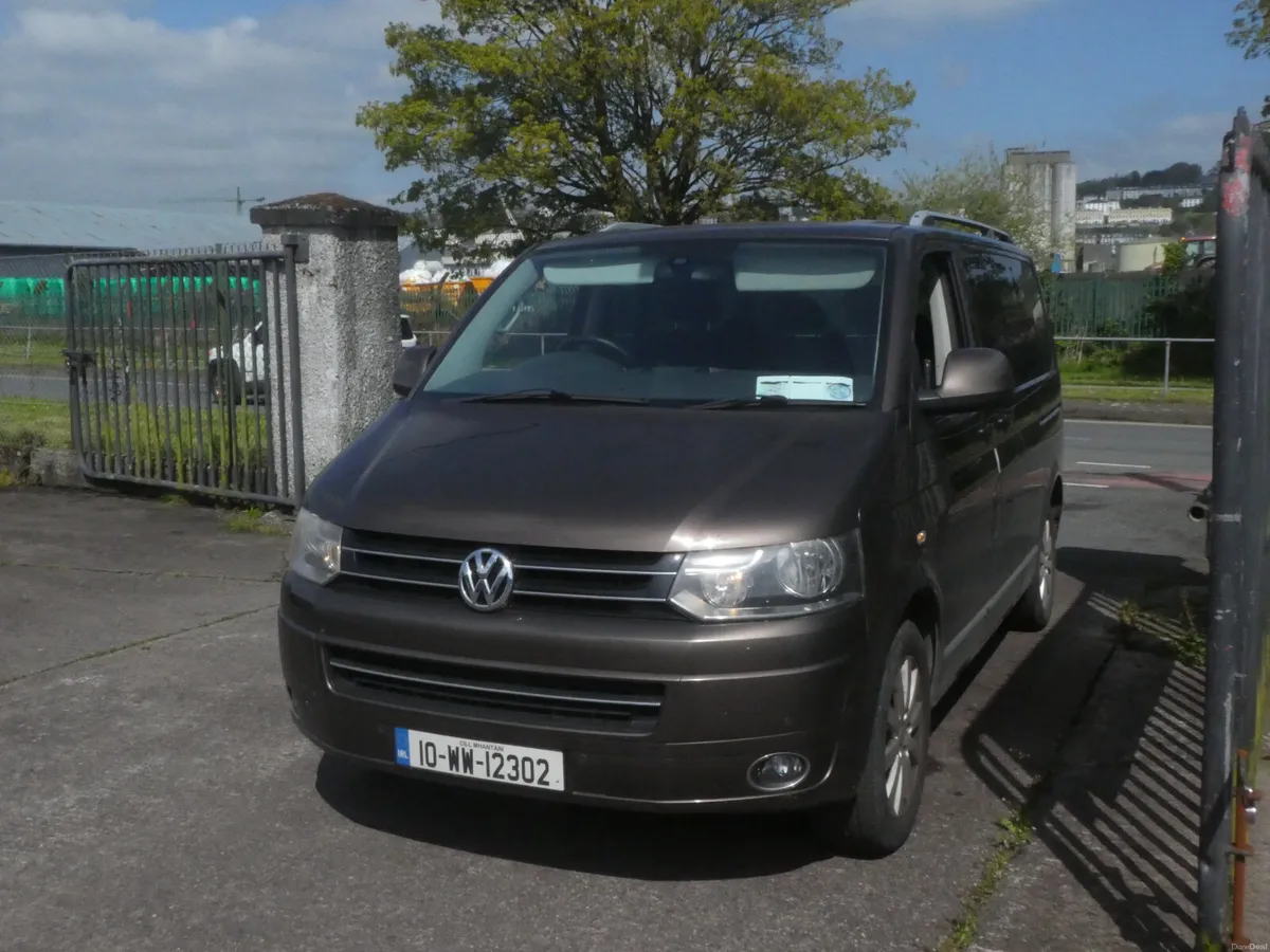 Volkswagen Caravelle 2010 - Image 4