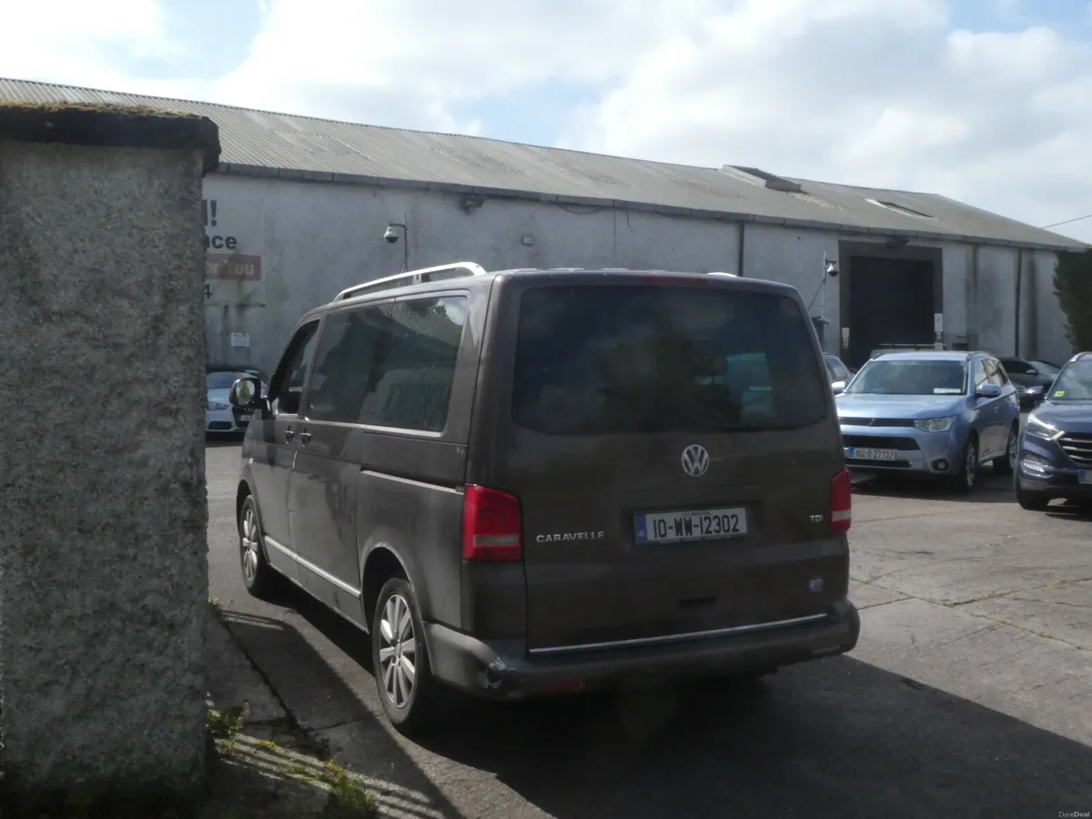 Volkswagen Caravelle 2010 - Image 3