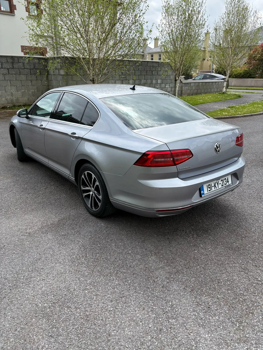 191 VW Passat Highline 2.0 TDI - Image 4