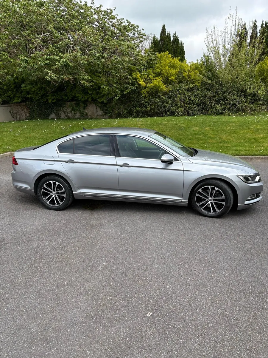191 VW Passat Highline 2.0 TDI - Image 2