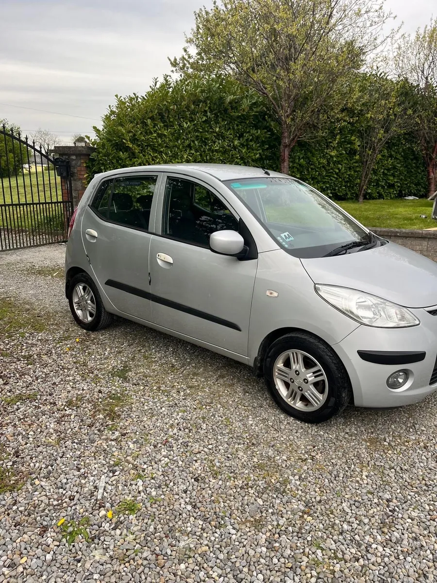 HYUNDAi  i10 2009 AUTOMATIC - Image 2