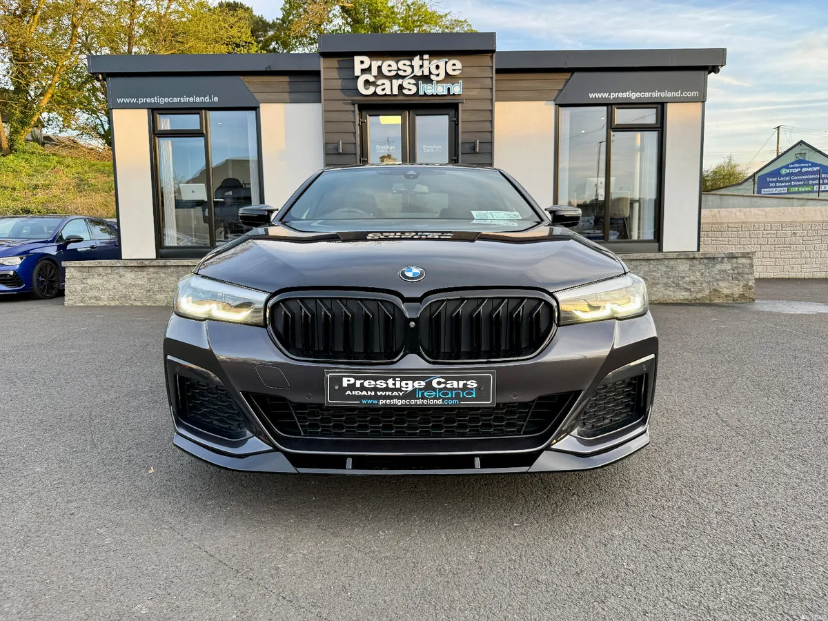 211 BMW 530e M SPORT,BODY KIT,SUNROOF,CAMERAS,NCT - Image 2