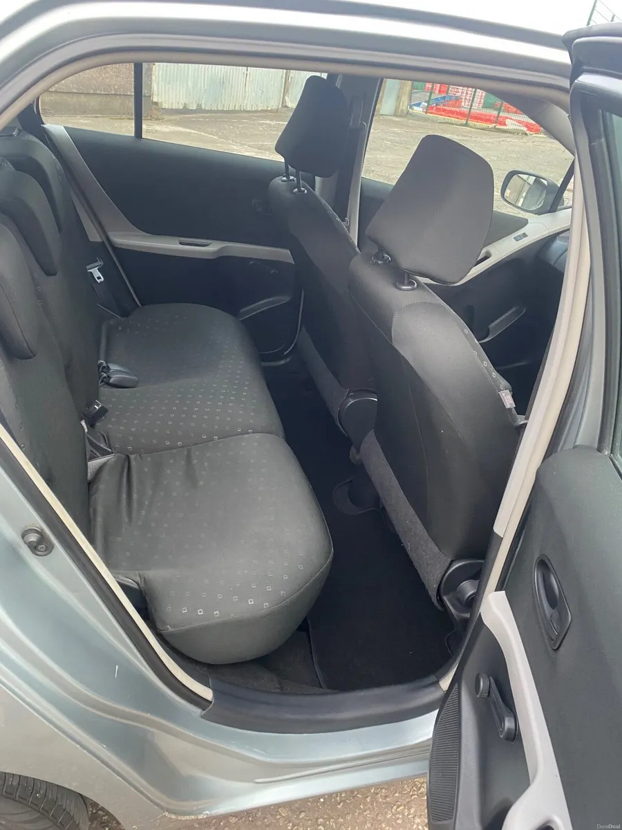Toyota Yaris 2008 - Image 3