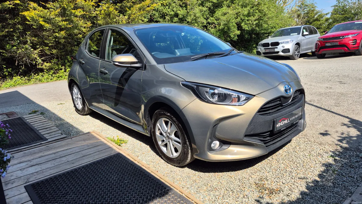 Toyota Yaris Luna - Image 2