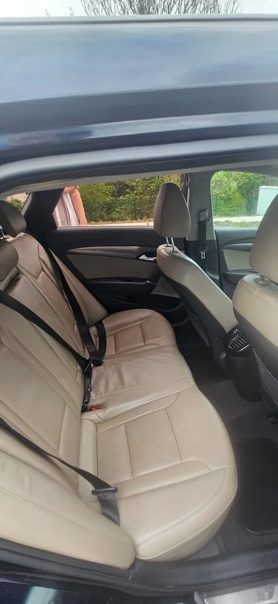 2013 Hyundai i40 automatic beautiful spec €3750 - Image 4